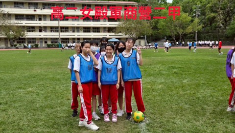 足球女生高二第四名.jpg